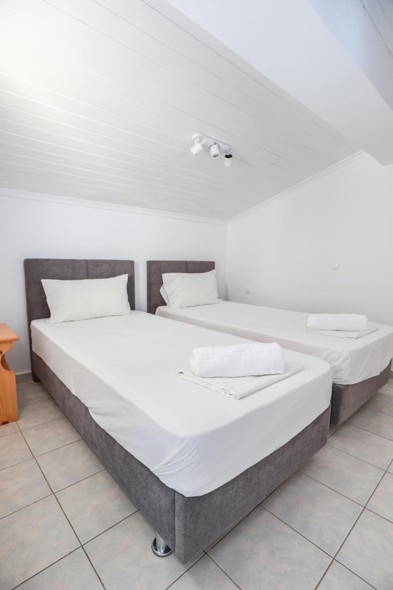 Filalithis Studios & Apartments Sami  Bagian luar foto