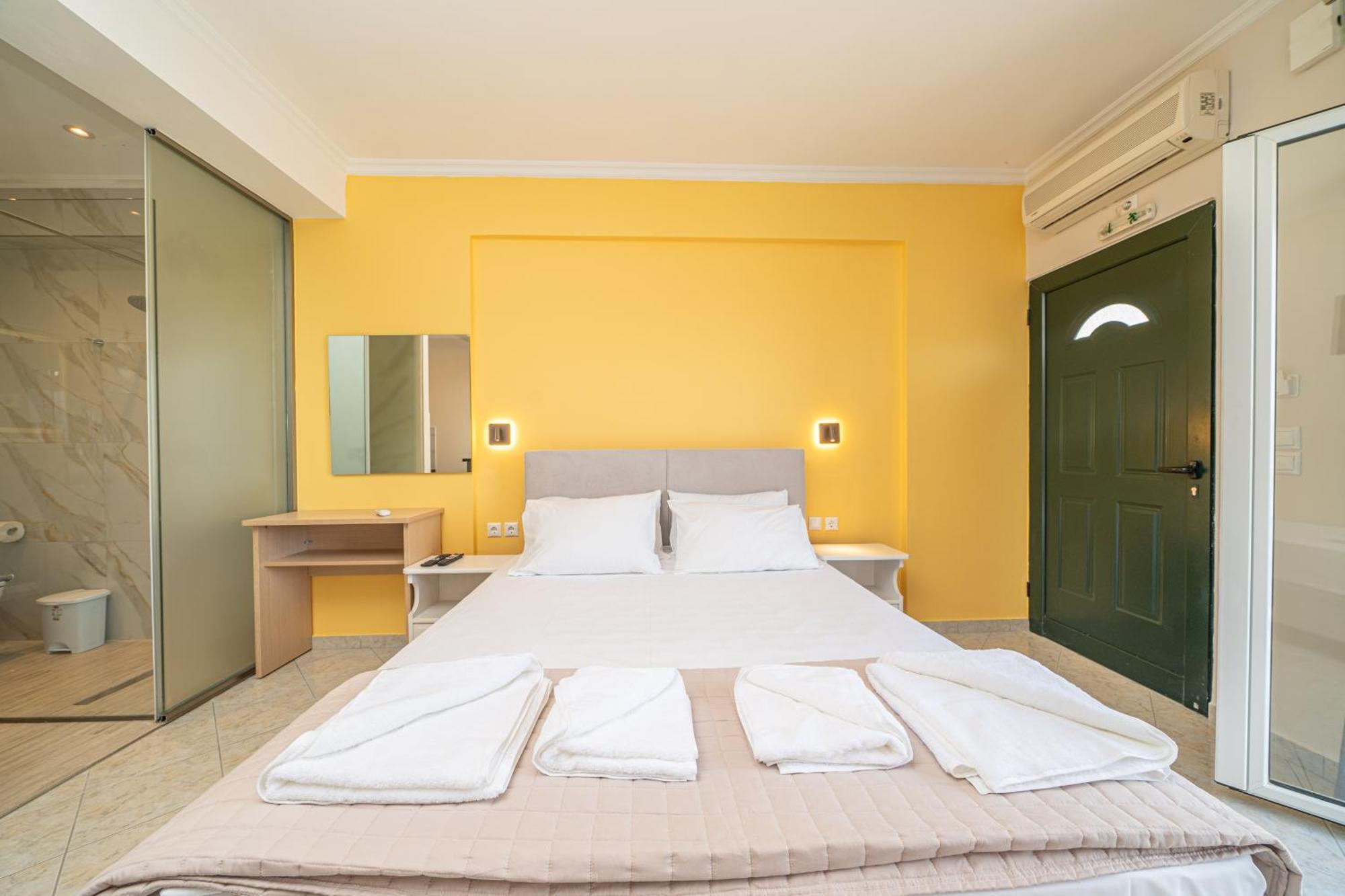 Filalithis Studios & Apartments Sami  Bagian luar foto