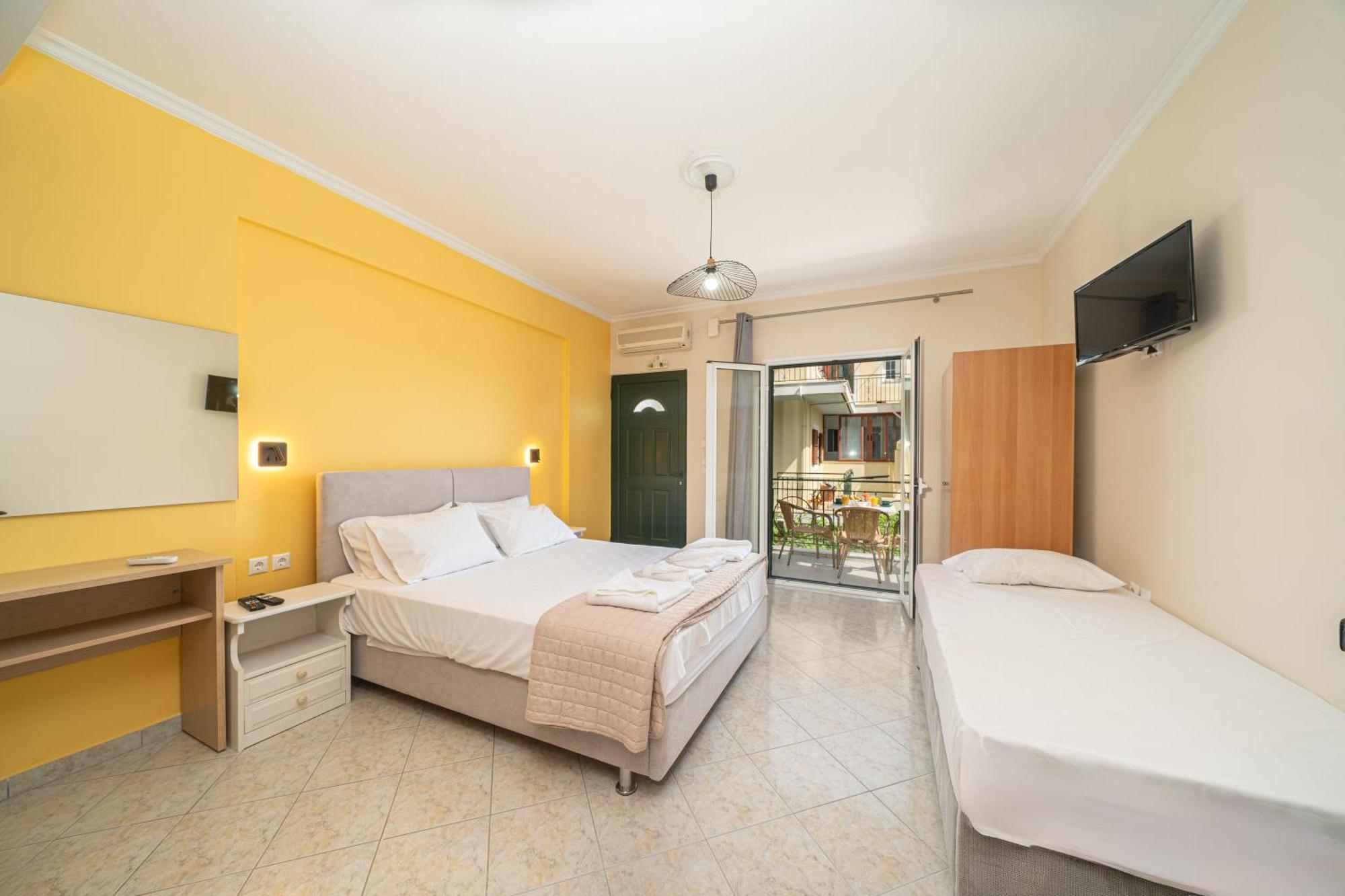 Filalithis Studios & Apartments Sami  Bagian luar foto